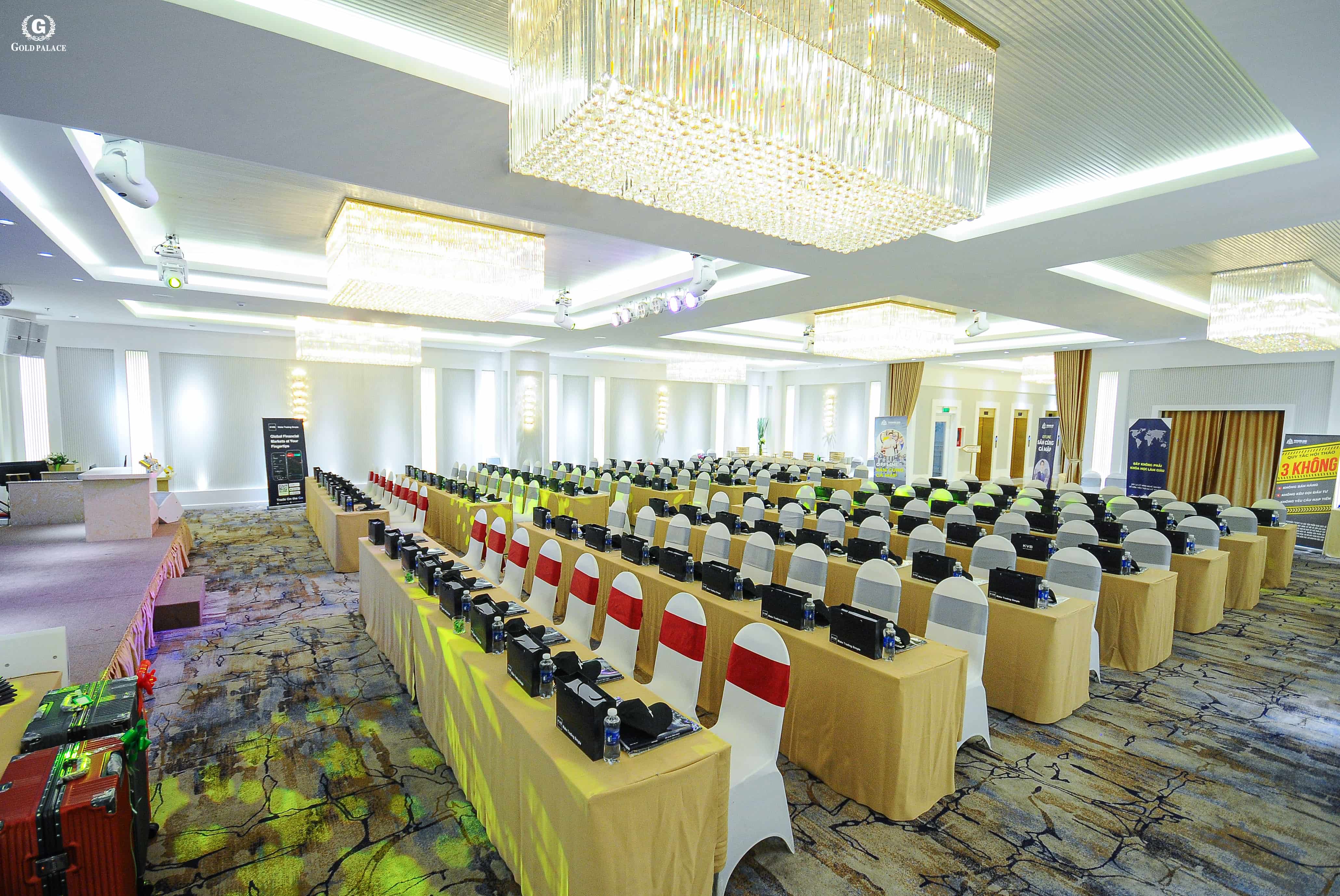 Gold Palace - Không gian chuyên nghiệp dành cho hội nghị đào tạo doanh nghiệp