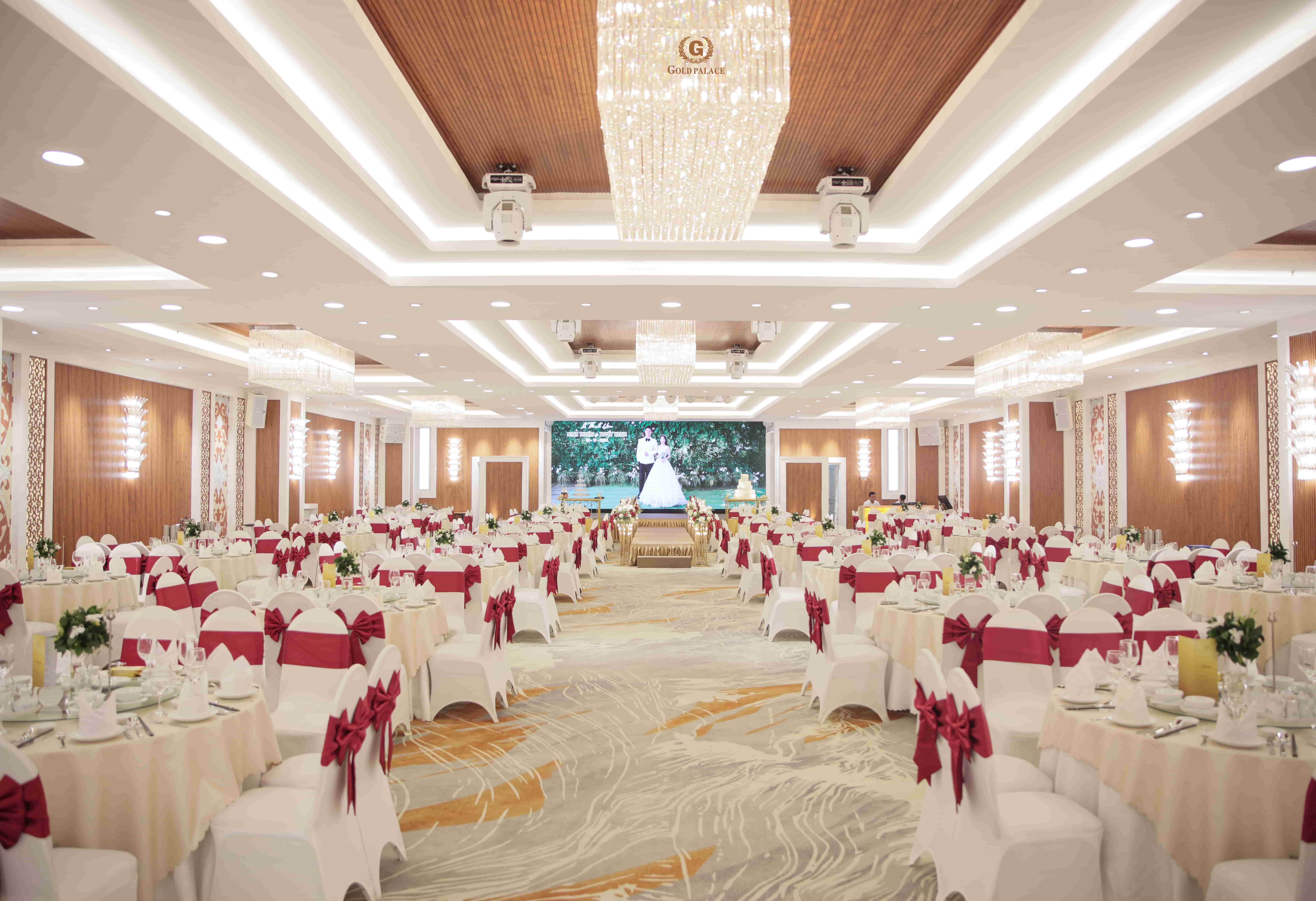 Chương trình khuyến mãi tiệc cưới tại Gold Palace